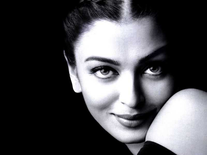 Aishwarya Rai Sexy Wallpapers