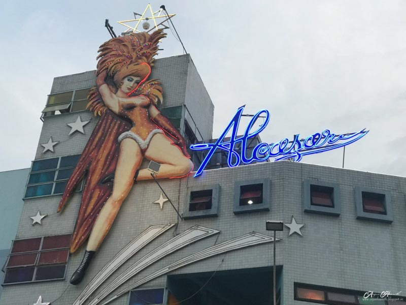 Alcazar : The Cultural Cabaret Of Pattaya