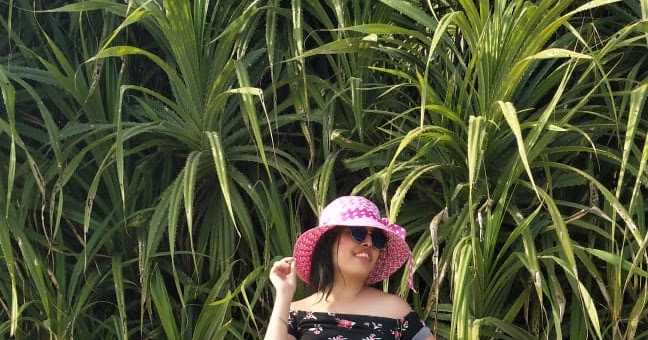 Alibaug Beach : Off Shoulder Dress And Fun In The White SAND 