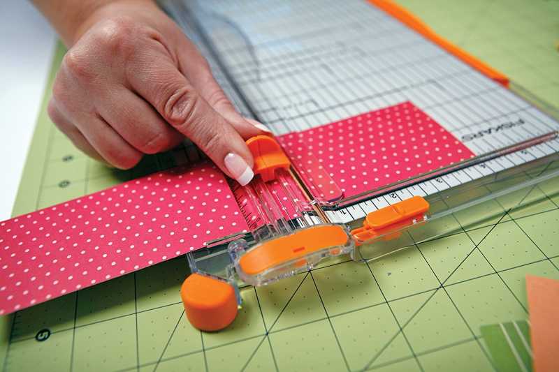 All You Need To Know To Buy The Perfect Paper Trimmer!