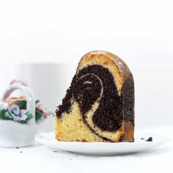 Almond Chocolate Marble Cake