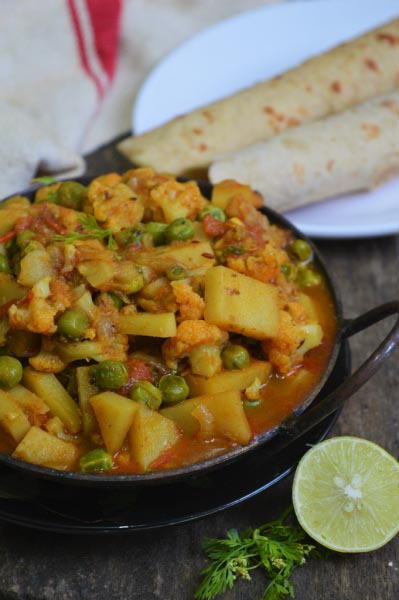Aloo Gobi Matar - Learn How To Make Aloo Gobi Matar With Steps