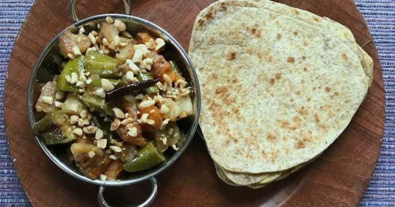 Aloo Kumro Potol Er Chokka ~ Potoato, Pointed Gourd And Pumpkin Stir-Fry Bengali Style
