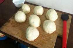 Aloo Naan (potato stuffing Naan)