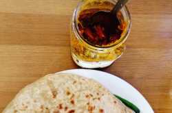 Aloo Paratha, Potato stuffed flat bread, Kartofel Brot