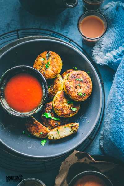Aloo Tikki Recipe { Indian Potato Cake } - Sandhya