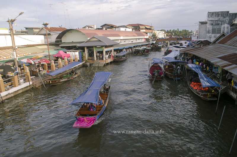 Amphawa Floating Market, Samut Songkhram, Thailand