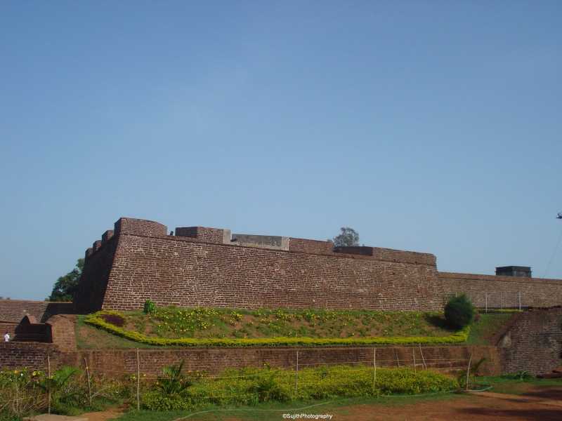 An Afternoon At St.Angelo Fort,Kannur,Kerala.