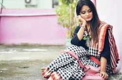 An unadulterated soul of Bengal : Gamcha Saree and The Durga Puja Festive look