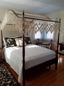 Antique Beds - Antique Bed History ⋆ Bohemian