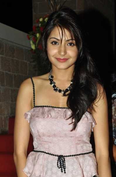 Anuska Sharma Hot Photos