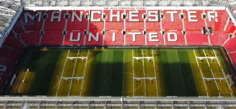 Apple Wants To Buy Manchester United For Rs 56,000 Crore? This Is What We Know So Far..