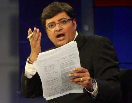 Arnab Goswami Receives Tight Slaps From Indian Cricket Fans