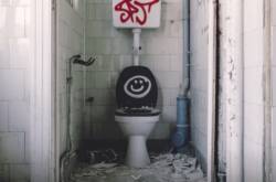 Arnab Goswami to stop Flushing to save India - Farzinews