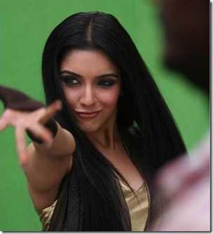 Asin Latest Bollywood Stills