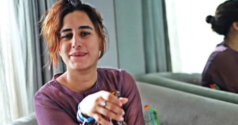 At The Cafe! Chapter 4