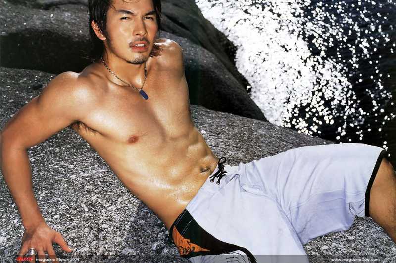 Aum Atichart Chumnanont