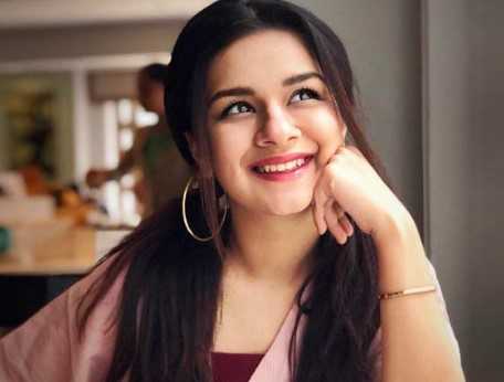 Avneet Kaur (Actress) Wiki, Affair, Height, Age, Boyfriend, Biography & More - Wikib4c