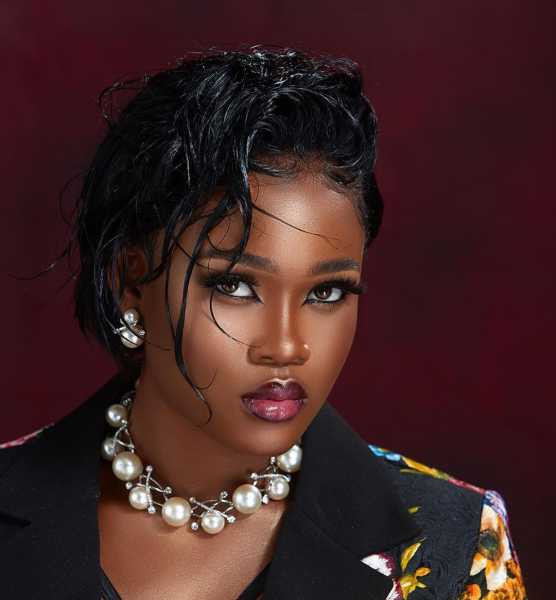BBNaija, Cee-C Steps Out Wearing An Unbuttoned Shirt And Bum-short