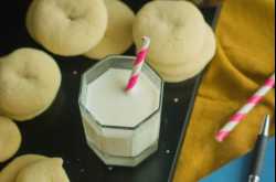 BENNE BISCUIT | UTTERLY BUTTERY COOKIES - Yummily Yours\