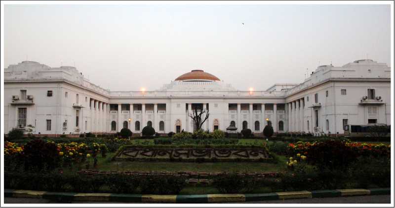 BIDHAN SABHA BHAWAN - W.B. LEGISLATIVE ASSEMBLY HOUSE ... Witness To The Debates & Power Shifts !!
