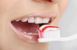 BLOGS4YOU: HAVE YOU EVER SEEN THE INGREDIENTS OF YOUR TOOTHPA...