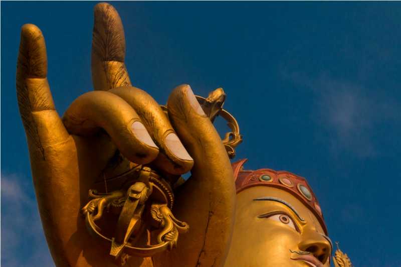 BRIEF HISTORY OF CHOGYALS, SIKKIM KINGDOM & HOW OFFBEAT SIKKIM BECAME A PART OF INDIA