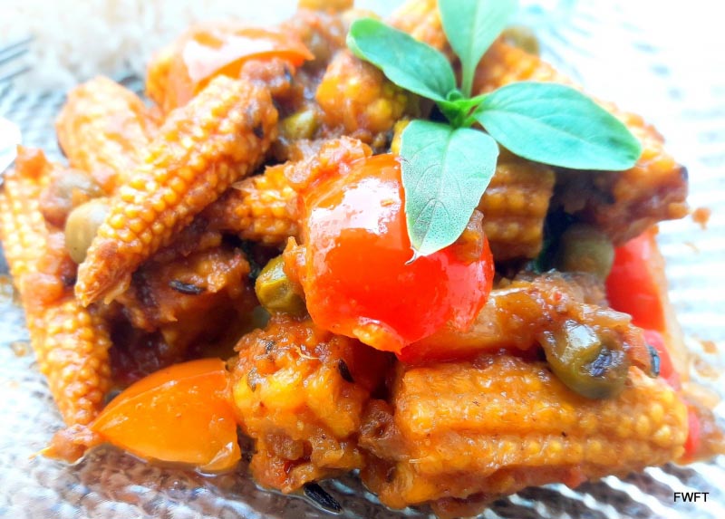 Baby Corn & Peas Masala Curry
