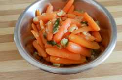 Baby carrot saute