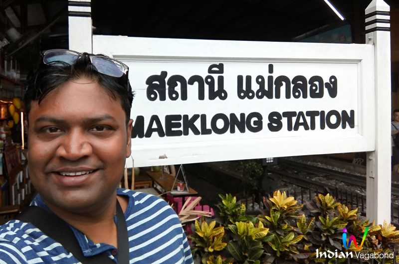 Bangkok To Maeklong Railway Market Tour