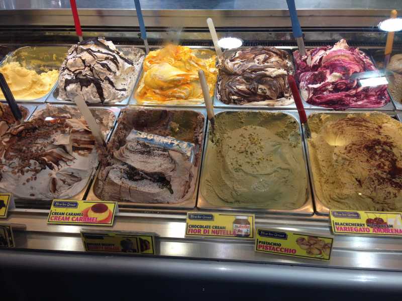 Belissimo! : Gelato Hunting Across The Streets Of Italy