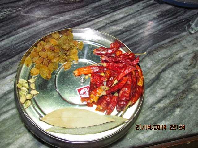 Bengali Mishti Pulao / Sweet Vegetable Fried Rice