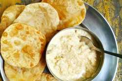 Bengali nolen gurer payesh / rice pudding with date jaggery