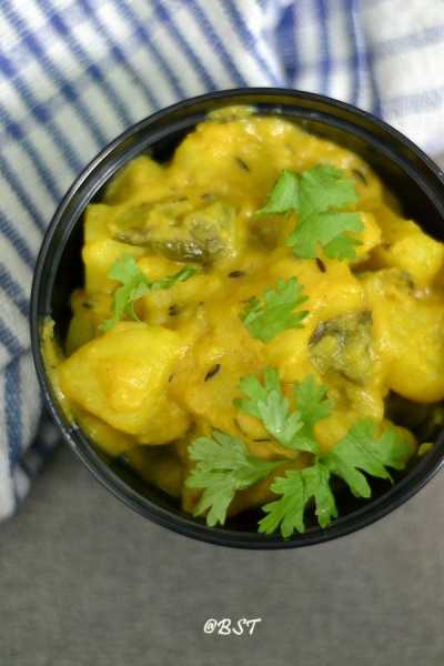 Besan Aloo Mirchi Ki Sabzi | Potato Capsicum Curry - The Big Sweet Tooth