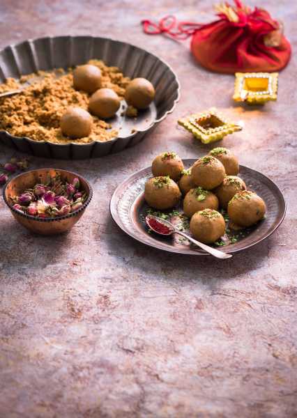 Besan Laddoo & Diwali Wishes