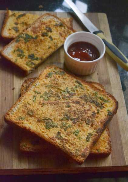Besan Masala Bread Toast Recipe