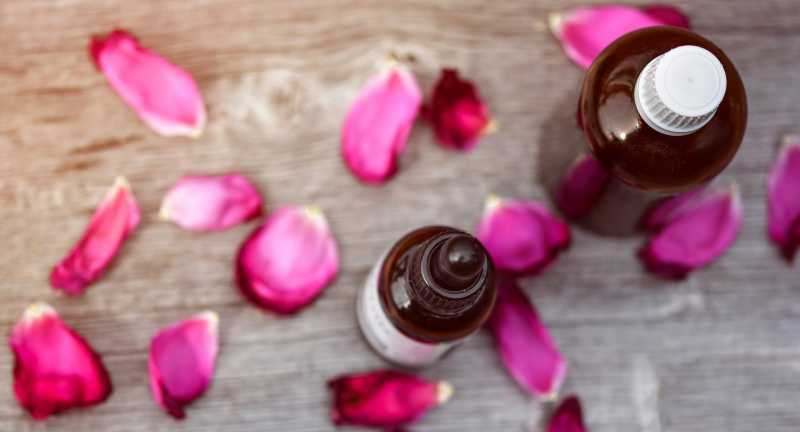 Best Natural Facial Oils Available In India - Pratsmusings