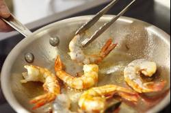 Best Skillet - The Top 3 Available Today | The Rankr