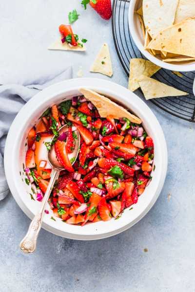 Best Strawberry Salsa Recipe - Sandhya