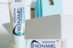 Best Whitening Toothpaste - Our Top 5 Picks | The Rankr