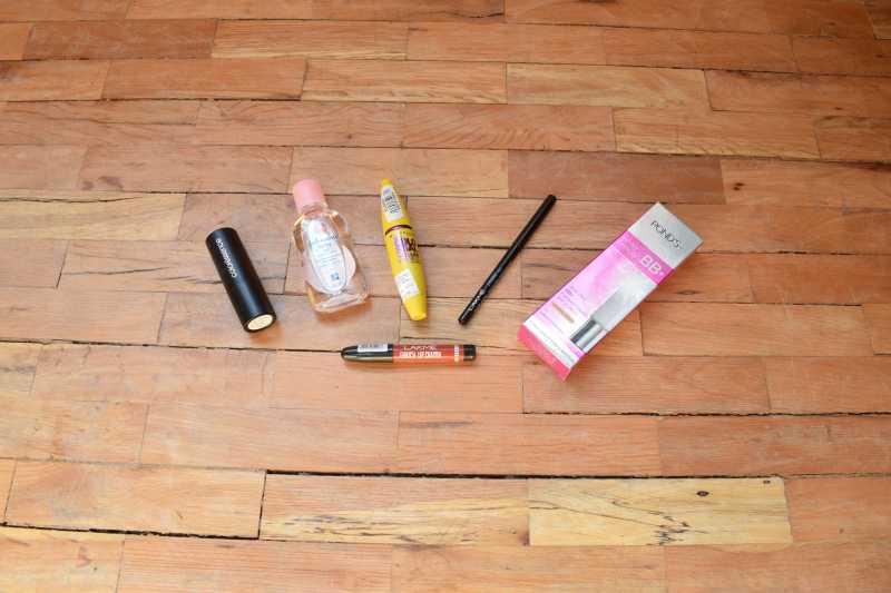 Best Basic Skincare Products For Travelling Purposes