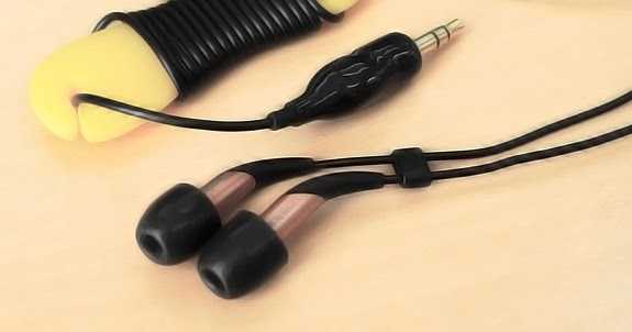 Best Of In-Ear Headphones/Earphones Under $50, $100 & $200!
