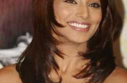 Bipasha Basu Biography And Picture Gallery