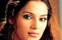 Bipasha basu on Koels couch