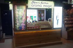 Blossom Kochhar Aroma Magic, pioneer in aromatherapy & natural skincare launches its first kiosk in Pune at SGS Mall