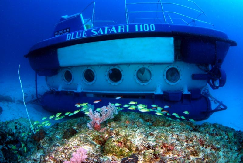 Blue Safari : Submarine And Subscooter Dives In Mauritius
