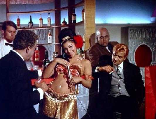 Bollywood Actress Sharmila Tagore Was The First Indian Actress To Wear A Bikini