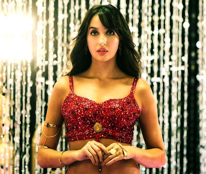 Bollywood Hot And Sexy Actress Nora Fatehi Joins Salman Khan