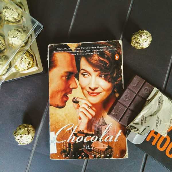 Book Review: Chocolat By Joanne Harris