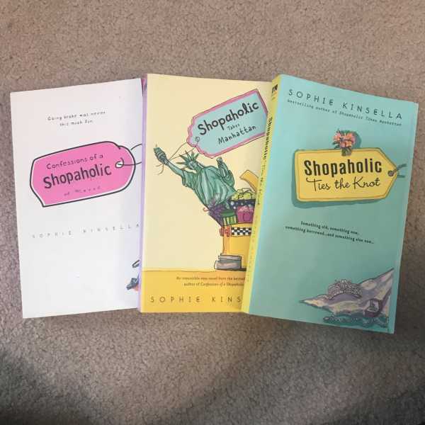 Book Review: Shopaholic Takes Manhattan - Shaloo Walia